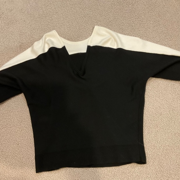 Karen Millen off the shoulder sweater with pearl trim - Picture 2 of 4